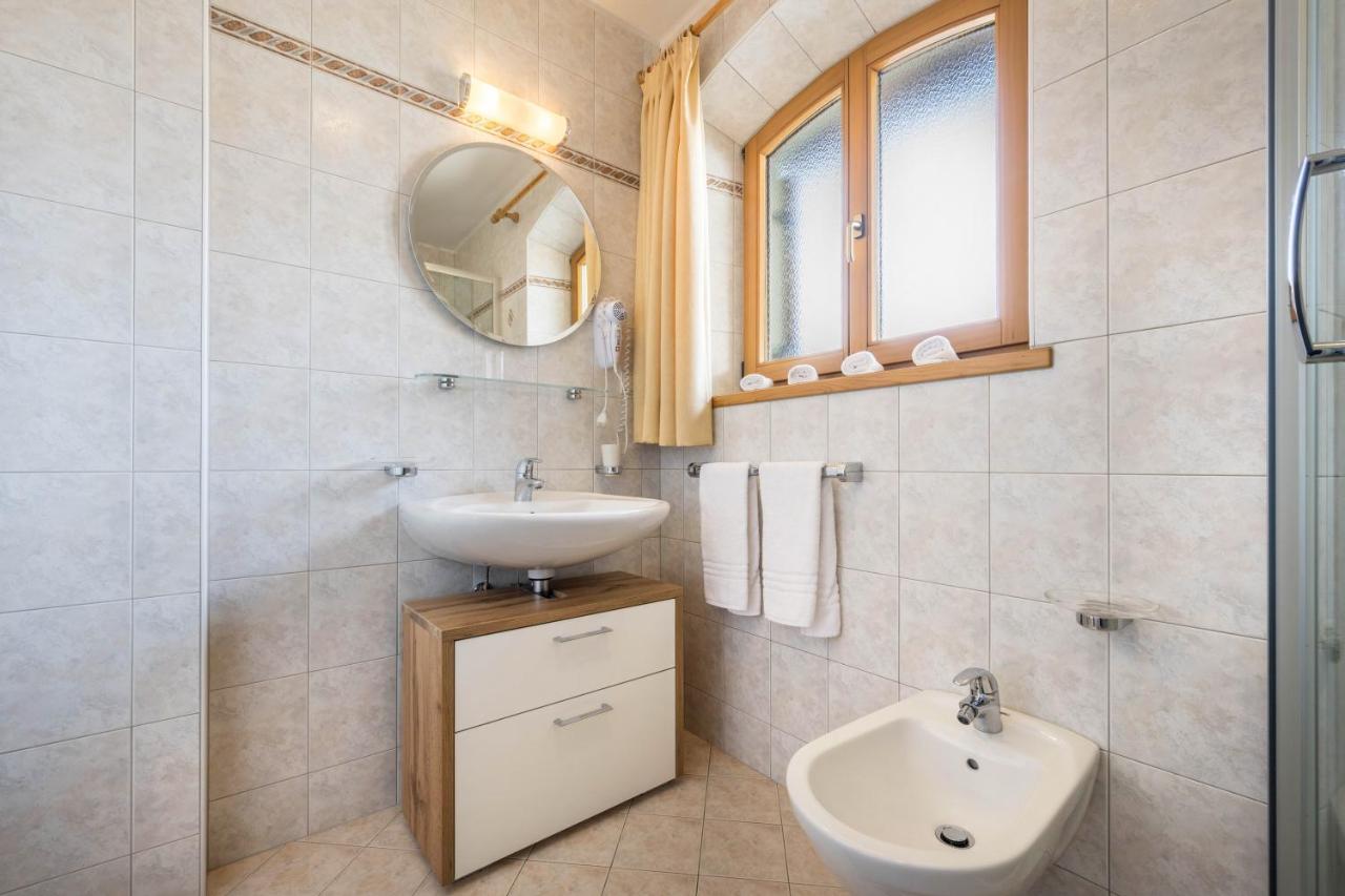 Manuel'S App Watschinger -Edelweiss Apartamento Sexten Exterior foto